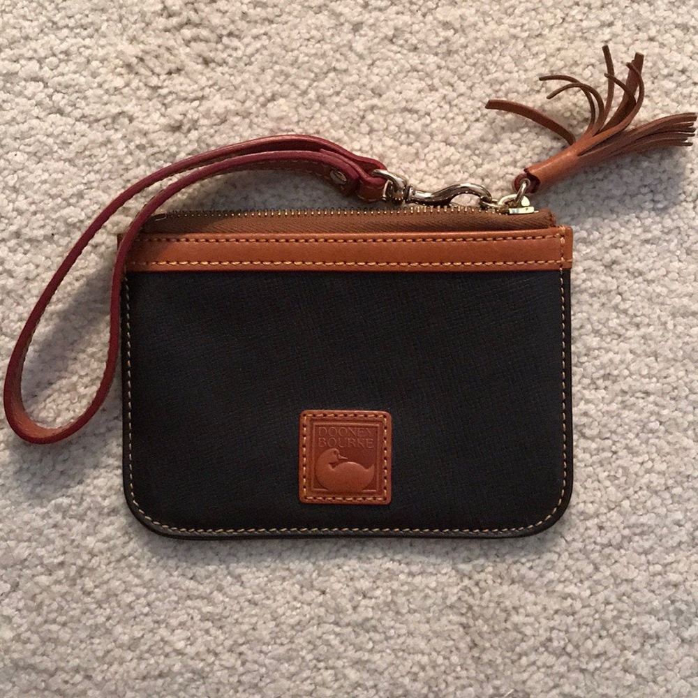 Dooney & Bourke wristlet